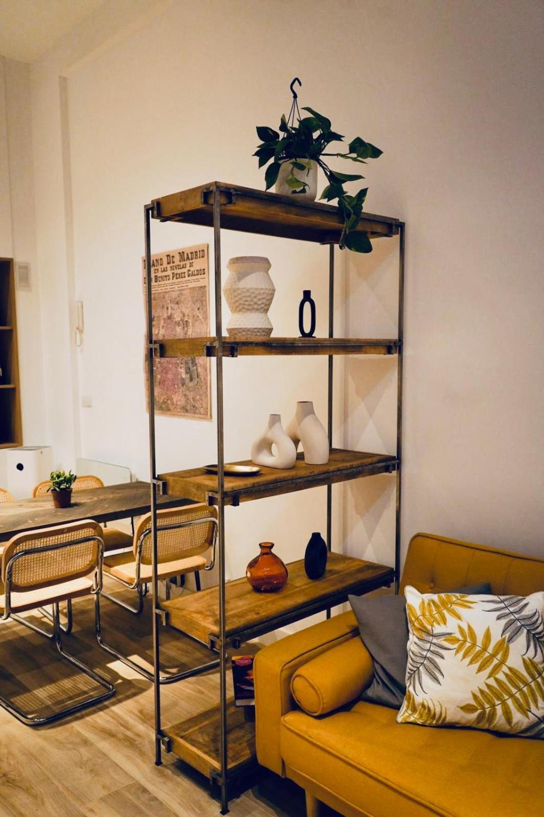 Unique Nyc Style Loft In The Heart Of