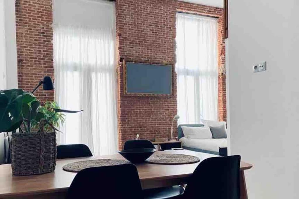 Apartment Unique Nyc Style Loft In The Heart Of